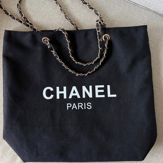 Chanel Tote bag